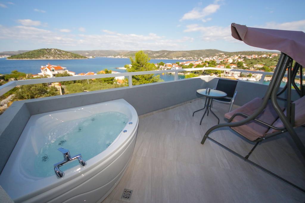 Villa Sena Ražanj Exteriör bild