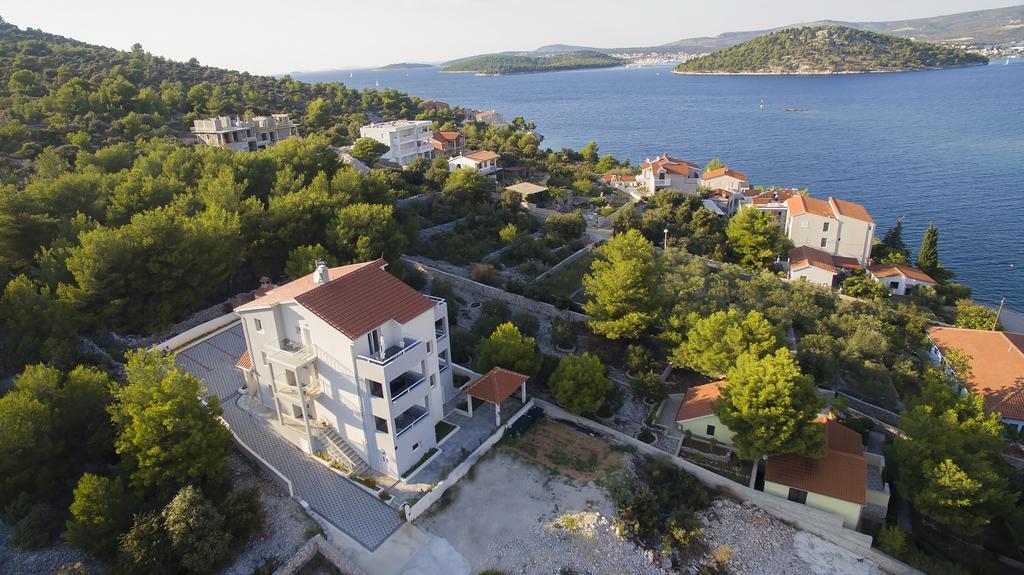 Villa Sena Ražanj Exteriör bild